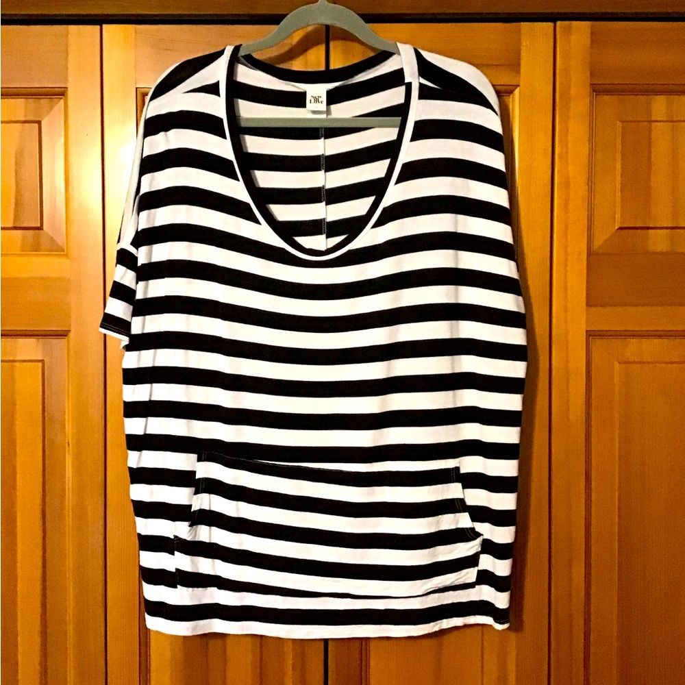 Black and Cream striped T-Shirt 3X